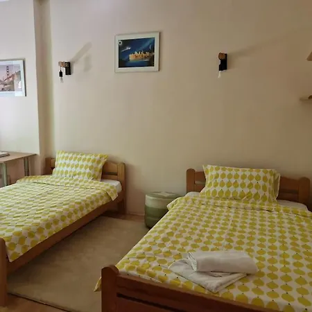 Apartment Zee's Lux Spot