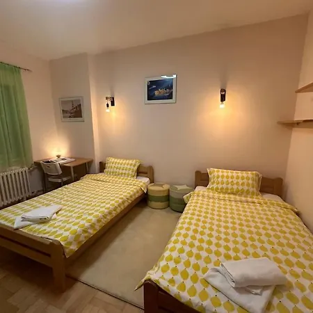 Apartment Zee's Lux Spot