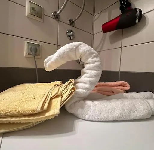 Zee's Lux Spot Skopje