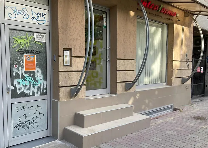 Zee's Lux Spot Skopje